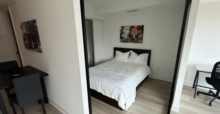5 Lakeview Avenue, Toronto, ON, M6J 0H3 - 5