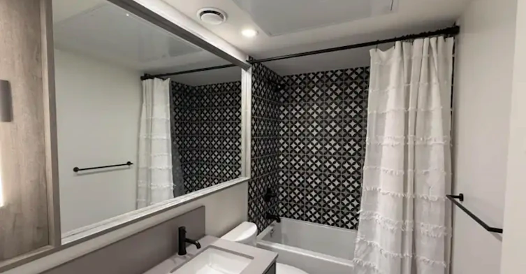 5 Lakeview Avenue, Toronto, ON, M6J 0H3 - 19