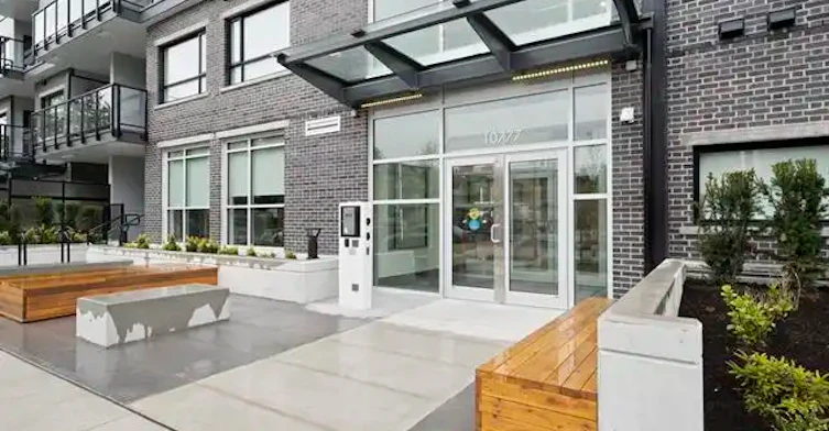 10777 138 Street, Surrey, BC, V3T 0T5 - 2