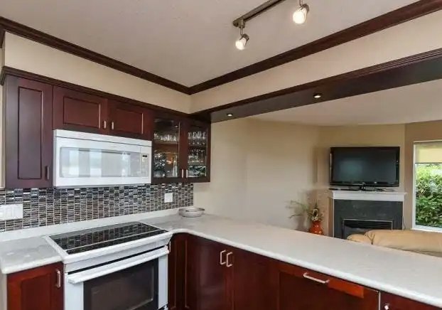 2275 Comox Avenue, Comox, BC, V9M 1X6 - 9