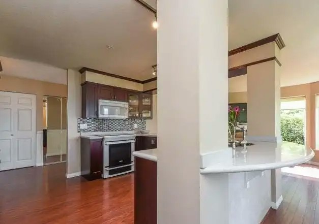 2275 Comox Avenue, Comox, BC, V9M 1X6 - 11