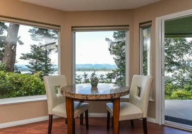 2275 Comox Avenue, Comox, BC, V9M 1X6 - 3