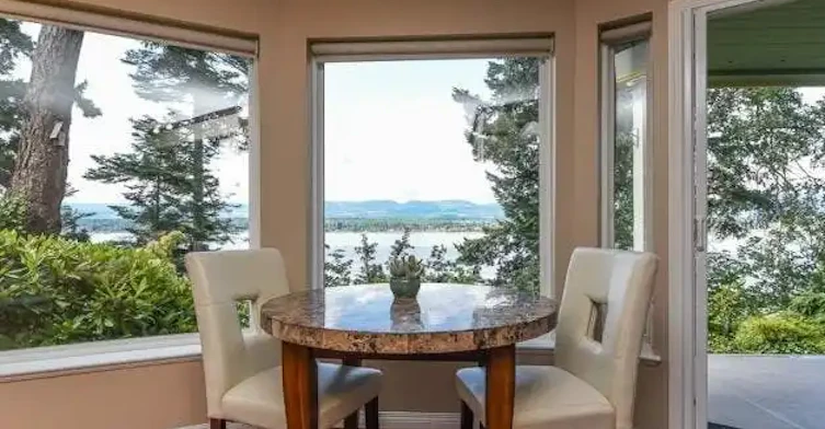2275 Comox Avenue, Comox, BC, V9M 1X6 - 3