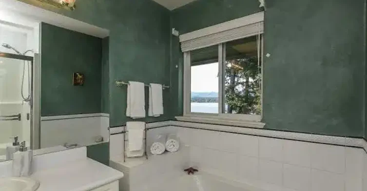 2275 Comox Avenue, Comox, BC, V9M 1X6 - 19