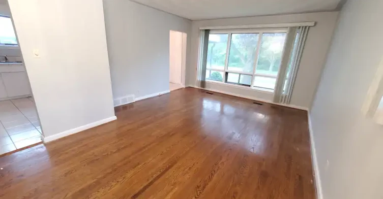 235 Wilson Road North, Oshawa, ON, L1G 6E3 - 4