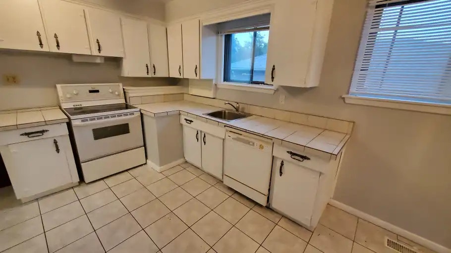 235 Wilson Road North, Oshawa, ON, L1G 6E3 - 10