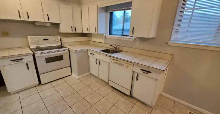 235 Wilson Road North, Oshawa, ON, L1G 6E3 - 10