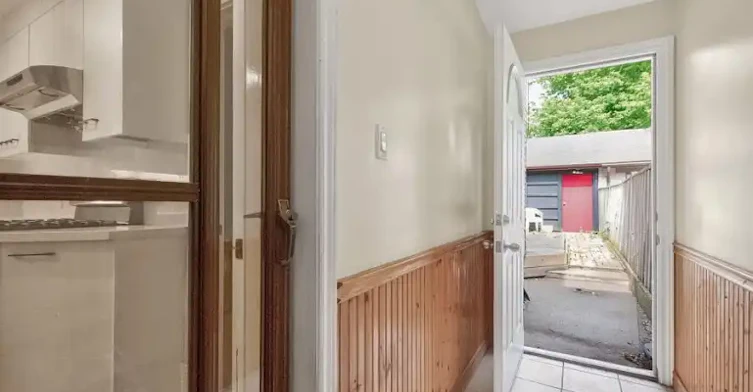 119 Markham Street, Toronto, ON, M6J 2G4 - 9