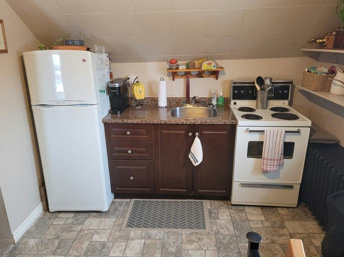 249 Van Horne Street, Greater Sudbury, ON, P3B 1J1 - 2