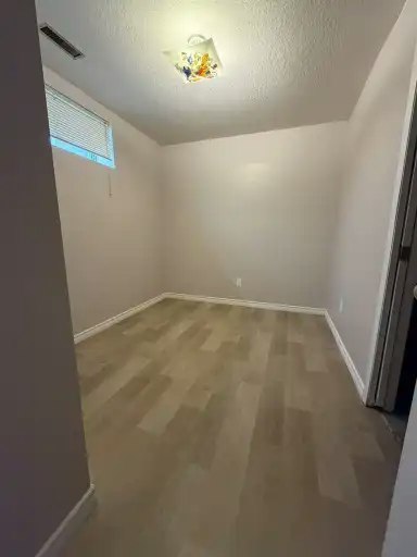 12410 98 Street, Grande Prairie, AB, T8V 7K7 - 10