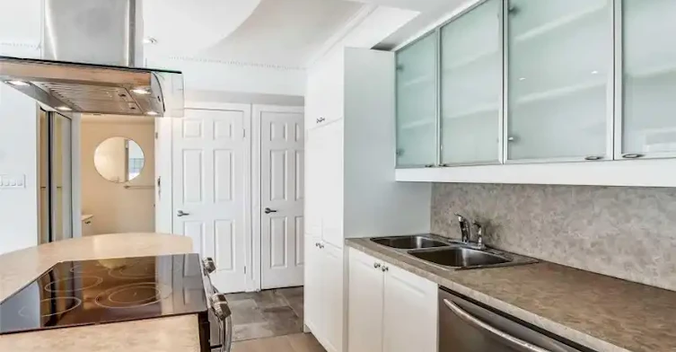 550 Queens Quay West, Toronto, ON, M5V 3M8 - 8