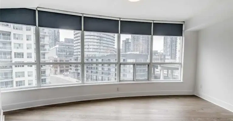 550 Queens Quay West, Toronto, ON, M5V 3M8 - 4