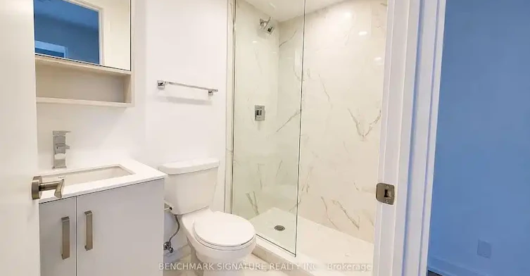 88 Queen Street East, Toronto, ON, M5C 0B6
