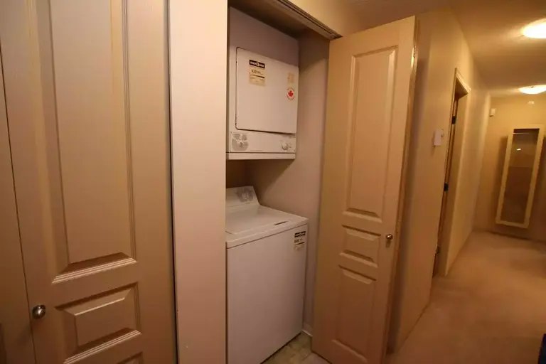 3438 Vanness Avenue, Vancouver, BC, V5R 6E7 - 9