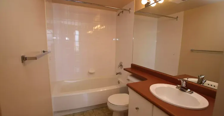 3438 Vanness Avenue, Vancouver, BC, V5R 6E7 - 10