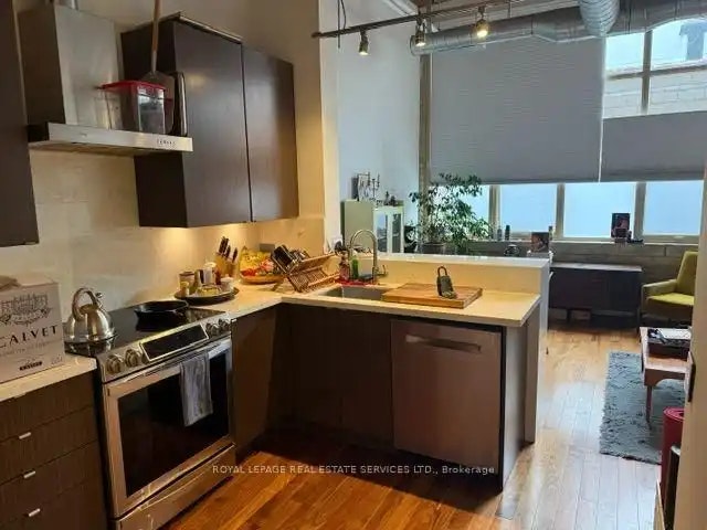 736 Dundas Street East, Toronto, ON, M5A 2C5 - 2