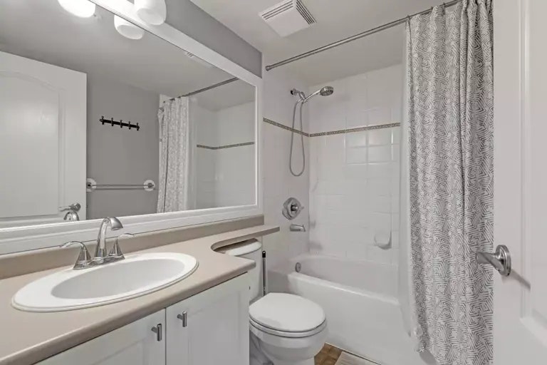 5880 Dover Crescent, Richmond, BC, V7C 5P5 - 18