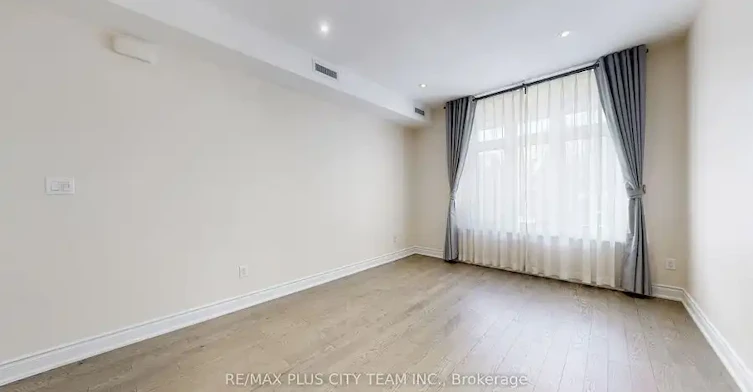 381 Ontario Street, Toronto, ON, M5A 2V8 - 13