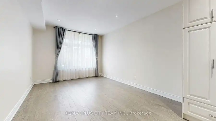 381 Ontario Street, Toronto, ON, M5A 2V8 - 14