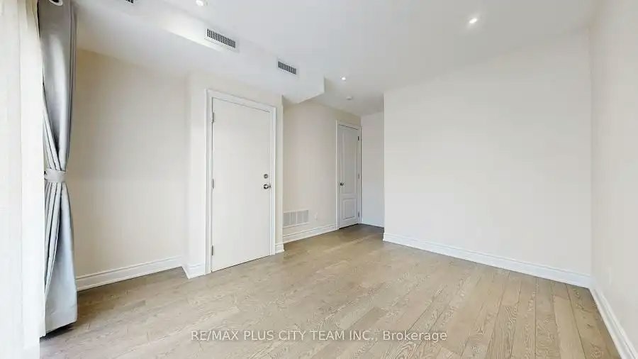 381 Ontario Street, Toronto, ON, M5A 2V8 - 18
