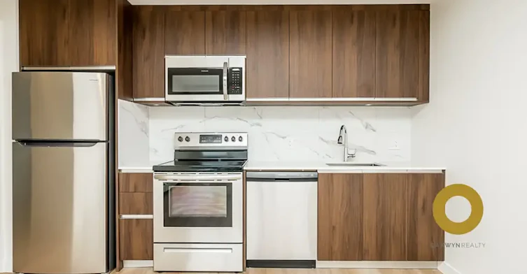6137 Cambie Street, Vancouver, BC, V5Z 3B2 - 3