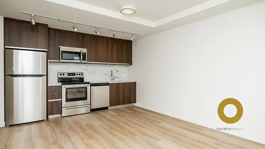 6137 Cambie Street, Vancouver, BC, V5Z 3B2 - 2