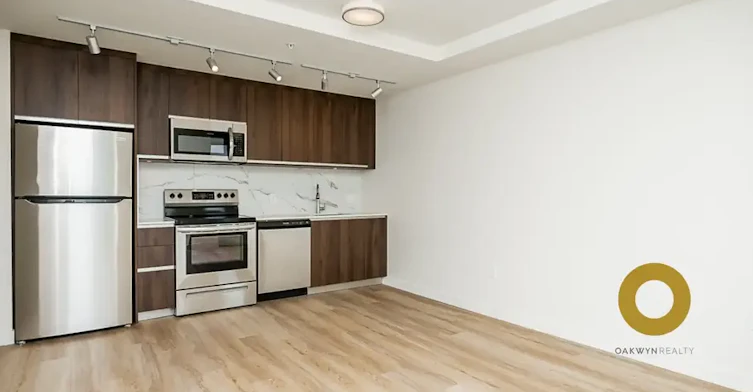 6137 Cambie Street, Vancouver, BC, V5Z 3B2 - 2