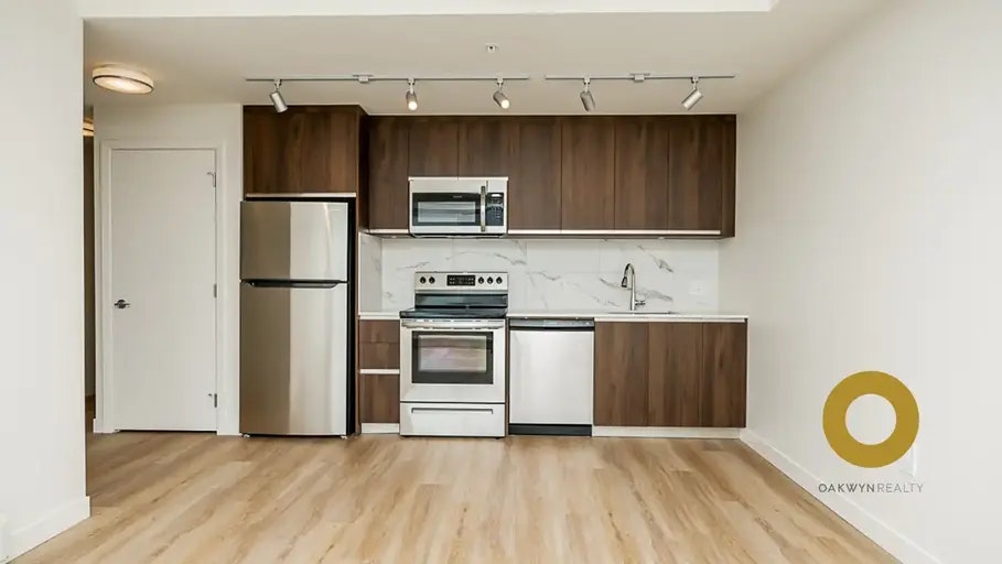 6137 Cambie Street, Vancouver, BC, V5Z 3B2