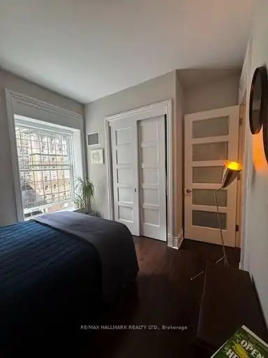 22 Leader Lane, Toronto, ON, M5E 0B2 - 9