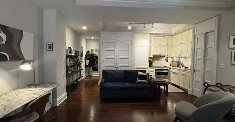 22 Leader Lane, Toronto, ON, M5E 0B2