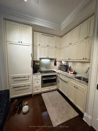 22 Leader Lane, Toronto, ON, M5E 0B2 - 7
