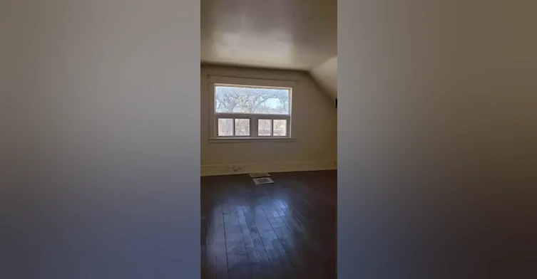 179 Spence Street, Winnipeg, MB, R3C 1Y5 - 9