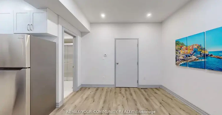 586 Parliament Street, Toronto, ON, M4X 1P8 - 2