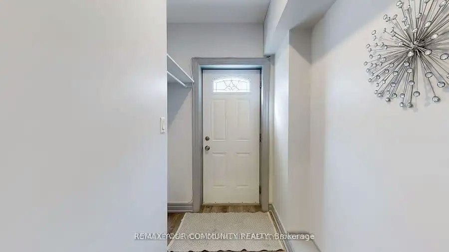 586 Parliament Street, Toronto, ON, M4X 1P8 - 4