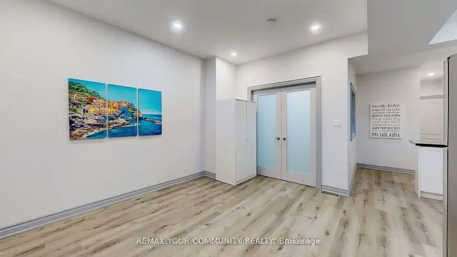 586 Parliament Street, Toronto, ON, M4X 1P8 - 13