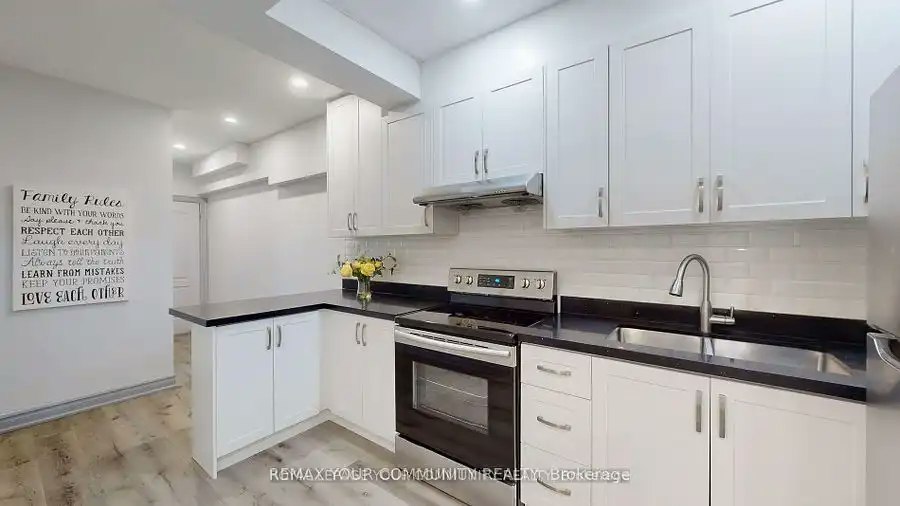 586 Parliament Street, Toronto, ON, M4X 1P8 - 5