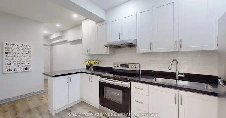 586 Parliament Street, Toronto, ON, M4X 1P8 - 5