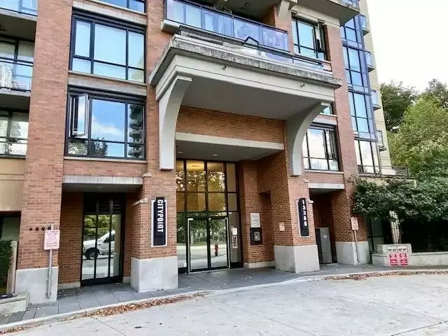 13380 108 Avenue, Surrey, BC, V3T 0E7 - 2