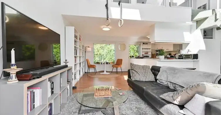 400 Summerhill Avenue, Toronto, ON, M4W 2E4 - 10