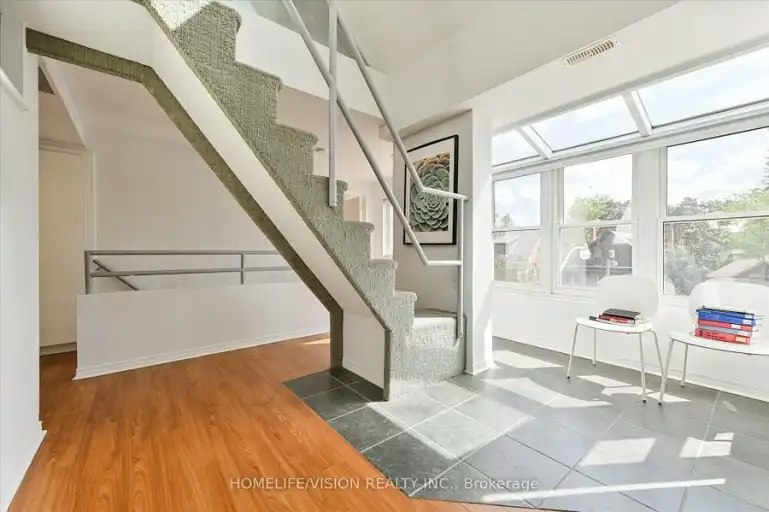 400 Summerhill Avenue, Toronto, ON, M4W 2E4 - 4