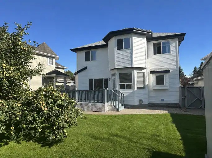 10 Ember Court, St. Albert, AB, T8N 6Y3 - 2
