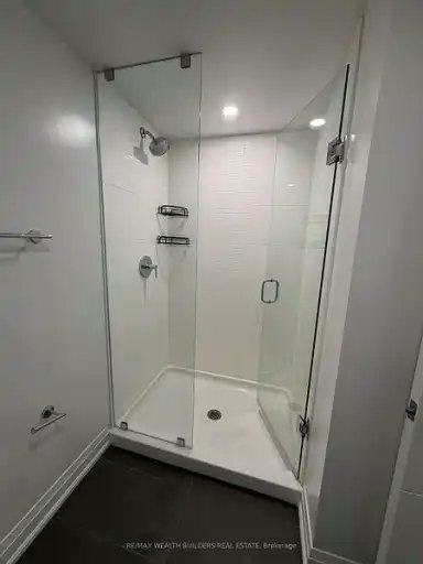 215 Jarvis Street, Toronto, ON, M5B 2C1 - 8