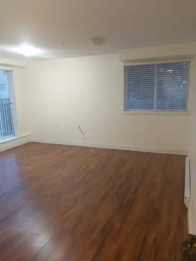 2131 Pandora Street, Vancouver, BC, V5L 1N4 - 6