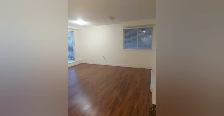 2131 Pandora Street, Vancouver, BC, V5L 1N4 - 6