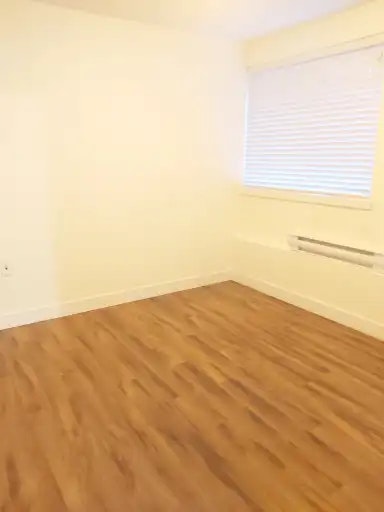 2131 Pandora Street, Vancouver, BC, V5L 1N4 - 10