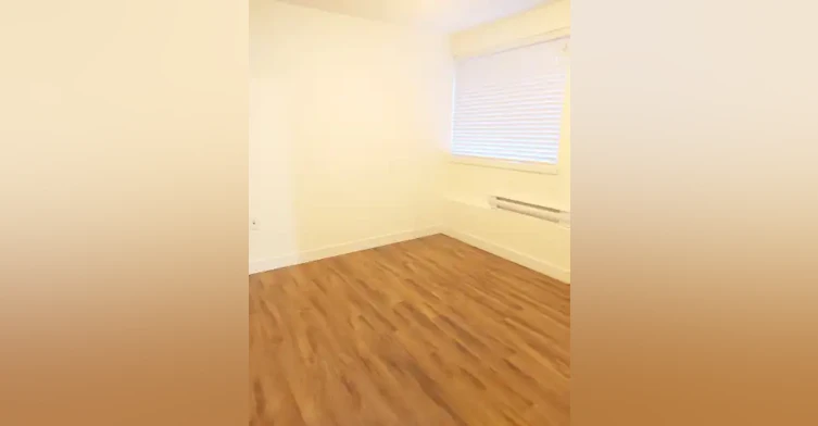 2131 Pandora Street, Vancouver, BC, V5L 1N4 - 10