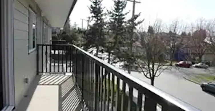 2131 Pandora Street, Vancouver, BC, V5L 1N4 - 3