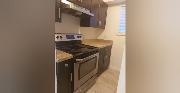2131 Pandora Street, Vancouver, BC, V5L 1N4 - 14