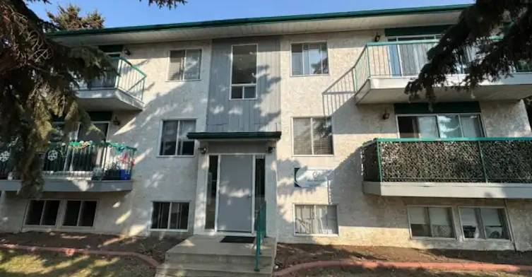 5604 50 Avenue, Innisfail, AB, T4G 1R7