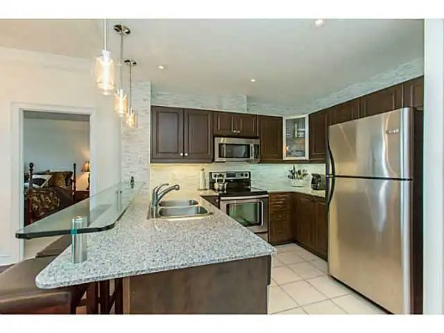 33 Ellen Street, Barrie, ON, L4N 6E9
